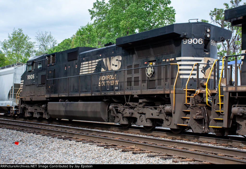 NS 9906 trails on a local 